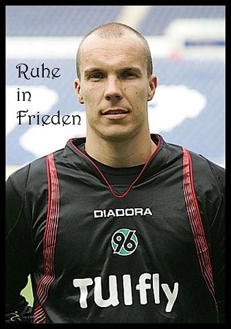Trauerfeier Enke   001.jpg